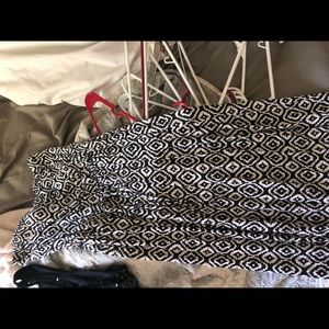 Small, patterned strapless maxi dress